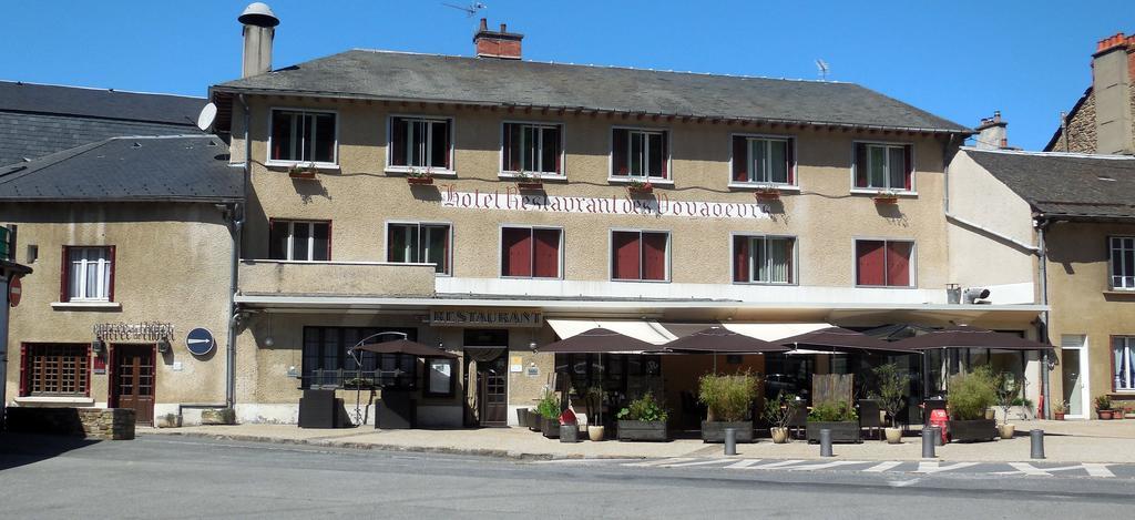 Logis Hotel Restaurant Des Voyageurs Pont-de-Salars ภายนอก รูปภาพ