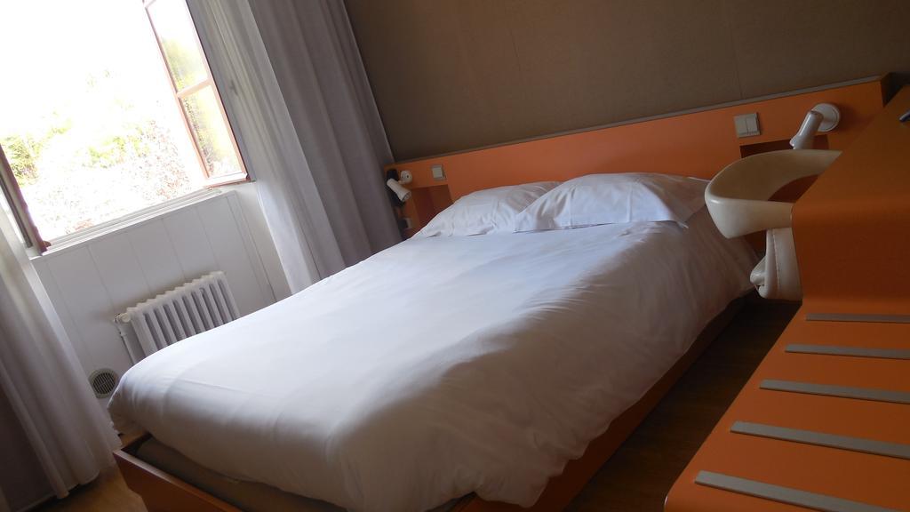 Logis Hotel Restaurant Des Voyageurs Pont-de-Salars ห้อง รูปภาพ