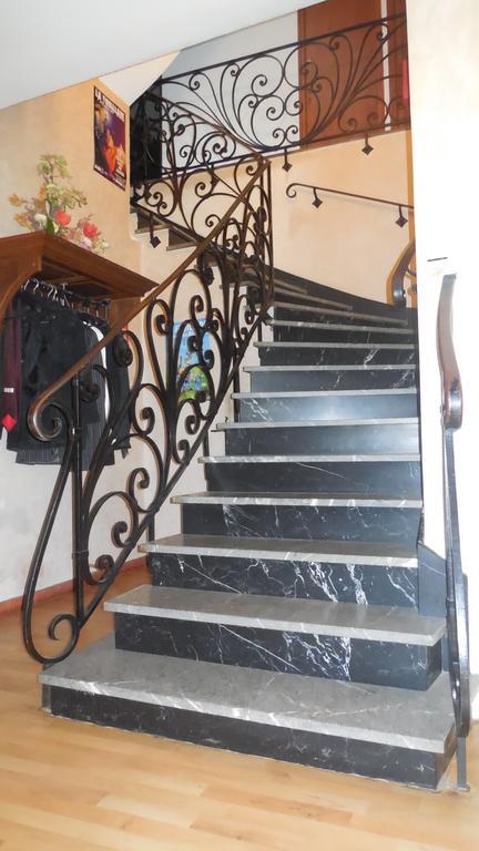 Logis Hotel Restaurant Des Voyageurs Pont-de-Salars ภายนอก รูปภาพ