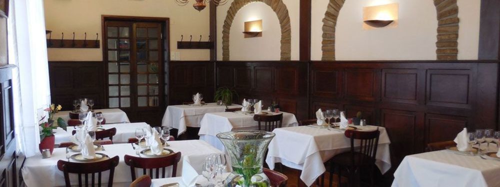 Logis Hotel Restaurant Des Voyageurs Pont-de-Salars ภายนอก รูปภาพ