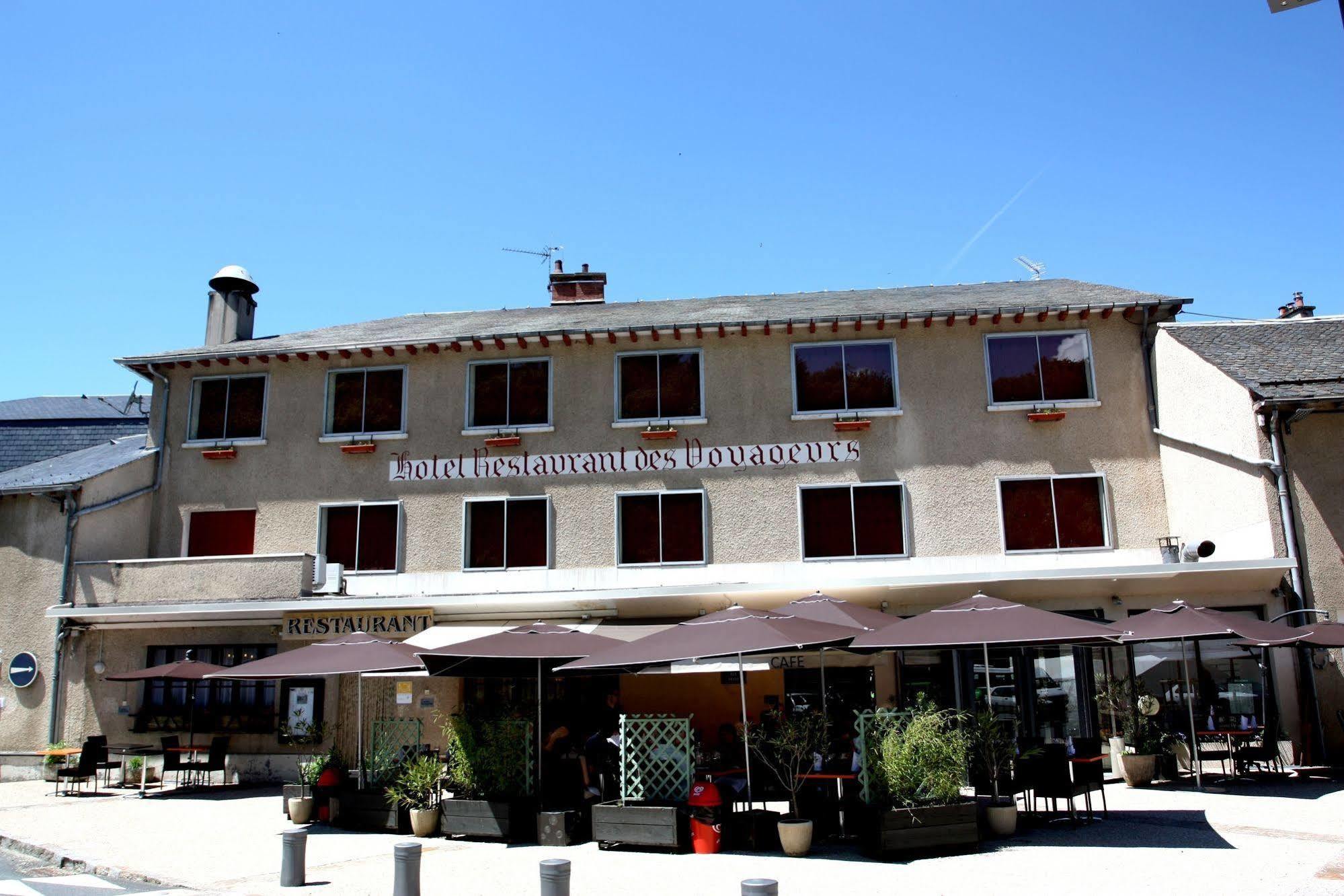 Logis Hotel Restaurant Des Voyageurs Pont-de-Salars ภายนอก รูปภาพ