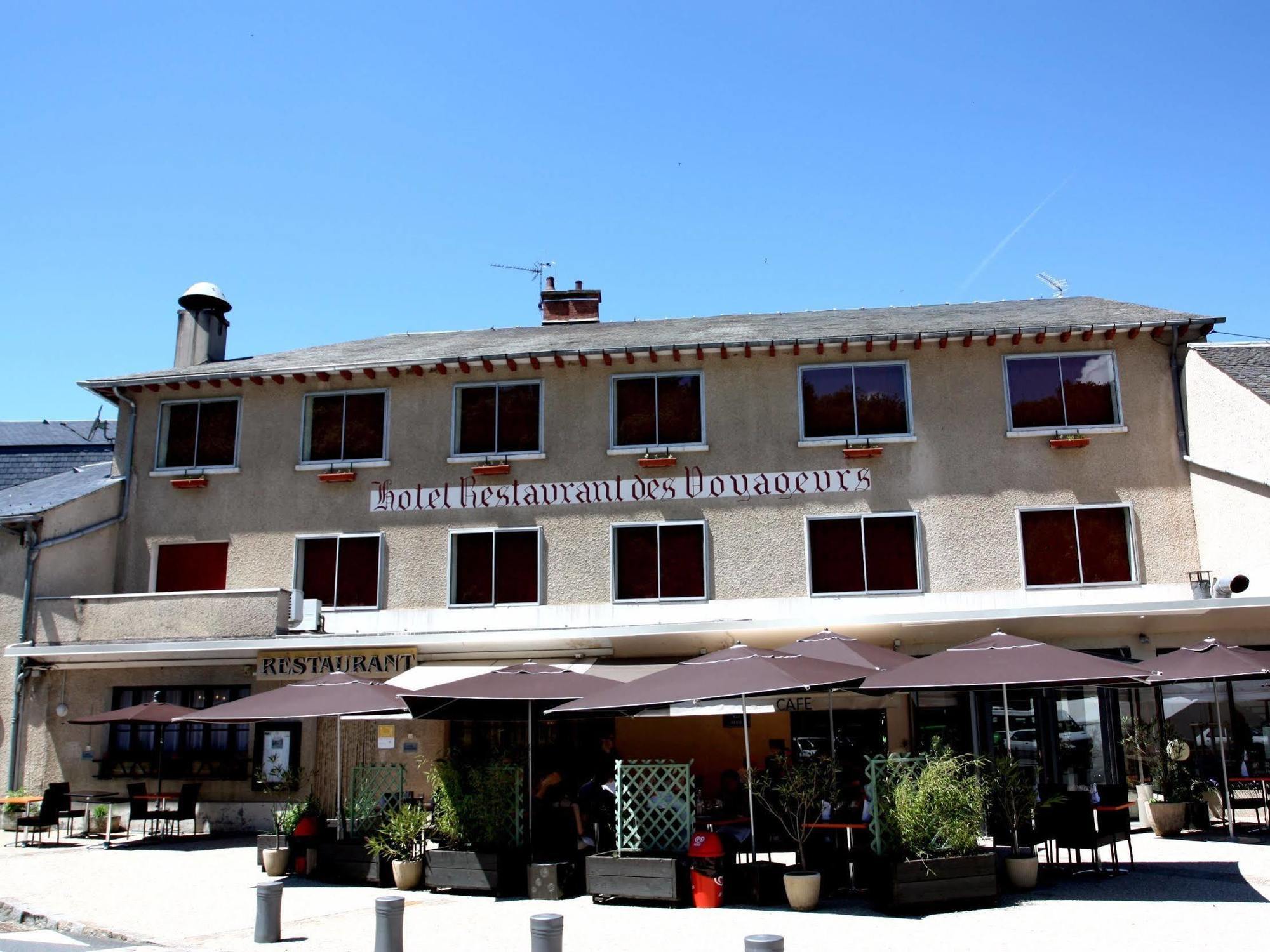 Logis Hotel Restaurant Des Voyageurs Pont-de-Salars ภายนอก รูปภาพ